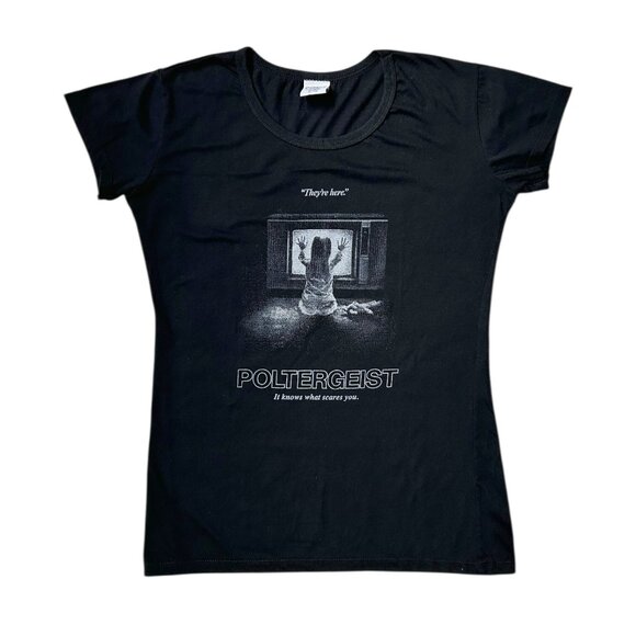 Oceanic Tops - 90s Y2K Vintage Poltergeist T-shirt Fitted Women's Baby Tee Horror Movie Scary.